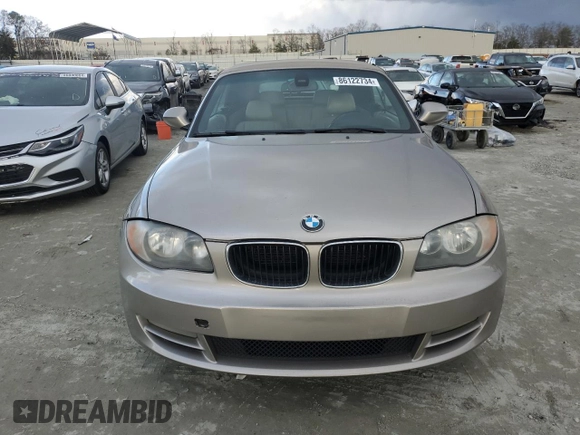 2010 BMW 1 Series 128i z VIN WBAUL7C53AVJ77295, wystawiony jako Copart lot #86122734 z przebiegiem 138 270 mil mil oraz Szkoda całkowita • Salvage title. Historia ofert i sprzedaży dostępna na DreamBid. Obrazek 5.