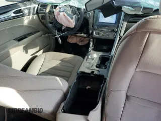 2019 Ford Fusion SE with VIN 3FA6P0H76KR123138, listed as a Copart auction lot 52792595 with 69,179 mi miles and Clean Title. Bid and sale history available at carsss.com. Image 8.