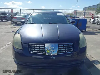 2004 Nissan Maxima SL with VIN 1N4BA41E64C861846, listed as a IAAI auction lot 41911687 with 218,668 mi miles. Bid and sale history available at carsss.com. Image 12.