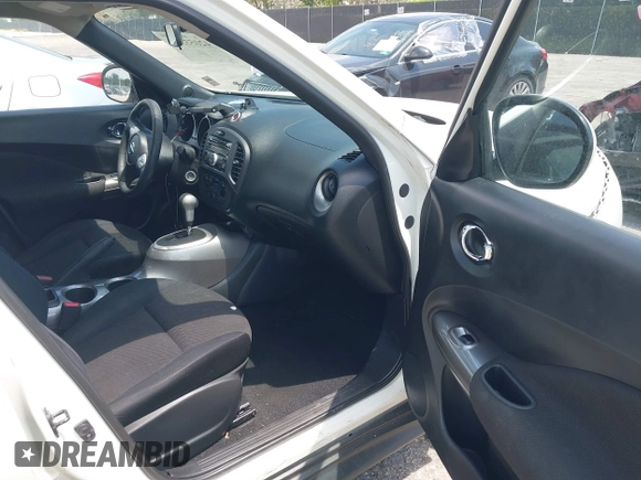 2013 Nissan Juke S with VIN JN8AF5MR2DT205370, listed as a IAAI auction lot 42055335 with 115,390 mi miles. Bid and sale history available at carsss.com. Image 5.
