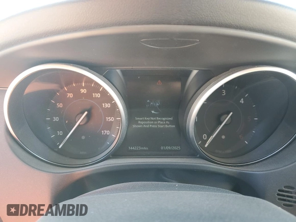 2018 Jaguar F-Pace 20d Premium with VIN SADCJ2FN1JA253742, listed as a Copart auction lot 86986914 with 144,223 mi miles and Salvage title. Bid and sale history available at DreamBid. Image 9.