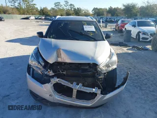 2019 Nissan Kicks S with VIN 3N1CP5CU3KL536633, listed as a IAAI auction lot 41740467 with 112,413 mi miles. Bid and sale history available at carsss.com. Image 12.