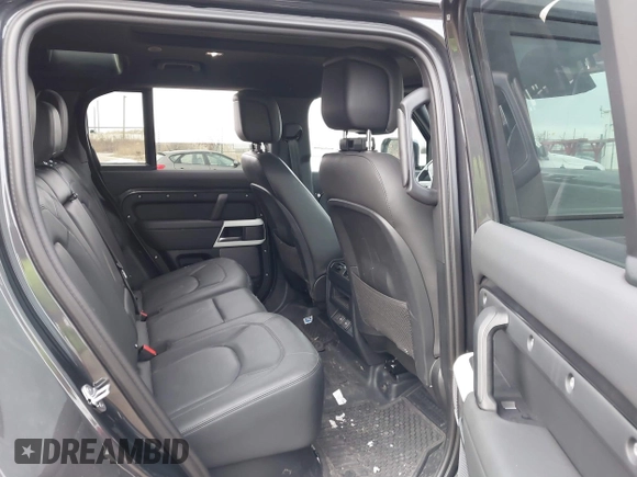 2023 Land Rover Defender S с VIN SALEJ7EX4P2239091, выставлен на аукционе IAAI как лот 41791797 с пробегом 16 042 миль миль и . История ставок и продаж доступна на DreamBid. Изображение 8.