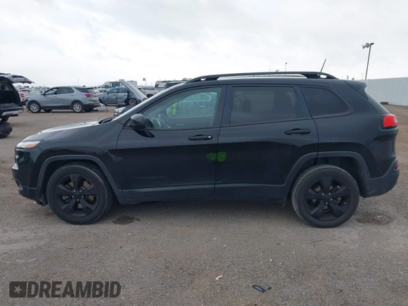 2017 Jeep Cherokee Sport z VIN 1C4PJLAB2HW641124, wystawiony jako IAAI lot #42155679 z przebiegiem 130 556 mil mil oraz . Historia ofert i sprzedaży dostępna na DreamBid. Obrazek 14.