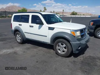 2007 Dodge Nitro SXT z VIN 1D8GT28K77W726910, wystawiony jako IAAI lot #42475956 z przebiegiem 224 486 mil mil oraz . Historia ofert i sprzedaży dostępna na DreamBid. Obrazek 1.