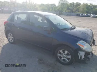 2009 Nissan Versa S with VIN 3N1BC13EX9L375491, listed as a IAAI auction lot 42172162 with 171,119 mi miles and . Bid and sale history available at DreamBid. Image 1.