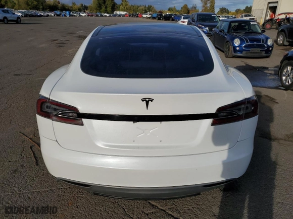2013 Tesla Model S with VIN 5YJSA1CG3DFP16662, listed as a Copart auction lot 76249044 with 104,727 mi miles and Clean Title. Bid and sale history available at carsss.com. Image 6.