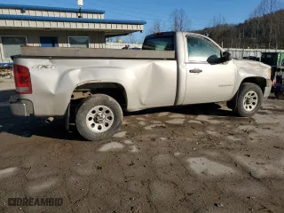 2008 GMC Sierra 1500 Work Truck with VIN 1GTEK14C38Z101244, listed as a Copart auction lot 46670035 with 82,132 mi miles and Salvage Title. Bid and sale history available at carsss.com. Image 3.