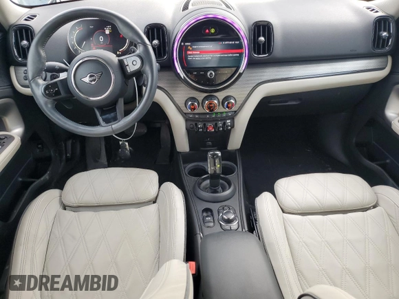 2022 MINI Countryman Cooper S with VIN WMZ53BR00N3N88158, listed as a Copart auction lot 84202874 with 31,888 mi miles and Salvage title. Bid and sale history available at DreamBid. Image 8.