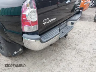 2011 Toyota Tacoma with VIN 3TMLU4EN1BM070300, listed as a IAAI auction lot 41710119 with 199,099 mi miles and . Bid and sale history available at DreamBid. Image 6.