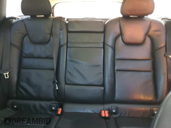 2021 Volvo V60 z VIN YV4102WK0M1065324, wystawiony jako Copart lot #76804034 z przebiegiem Nie podano mil oraz Czysty tytuł • Clean title. Historia ofert i sprzedaży dostępna na DreamBid. Obrazek 10.
