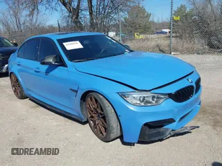 2017 BMW M3 z VIN WBS8M9C59H5G42150, wystawiony jako IAAI lot #41980545 z przebiegiem 64 254 mil mil oraz . Historia ofert i sprzedaży dostępna na DreamBid. Obrazek 1.