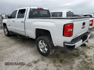 2017 GMC Sierra 2500HD SLT with VIN 1GT12TEY5HF180714, listed as a Copart auction lot 73721334 with 0 mi miles and Non Repairable. Bid and sale history available at carsss.com. Image 3.