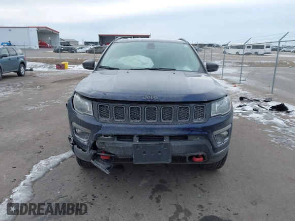 2020 Jeep Compass Trailhawk with VIN 3C4NJDDB3LT143926, listed as a IAAI auction lot 41368613 with 61,909 mi miles and . Bid and sale history available at carsss.com. Image 12.