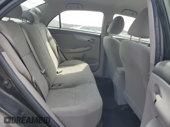 2010 Toyota Corolla z VIN 2T1BU4EE9AC498876, wystawiony jako Copart lot #60984755 z przebiegiem 198 095 mil mil oraz Szkoda całkowita • Salvage title. Historia ofert i sprzedaży dostępna na DreamBid. Obrazek 10.