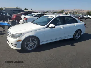 2013 Mercedes-Benz C 250 Sport с VIN WDDGF4HB7DR267492, выставлен на аукционе Copart как лот 64426115 с пробегом 188 514 миль миль и Чистый • Clean title. История ставок и продаж доступна на DreamBid. Изображение 1.