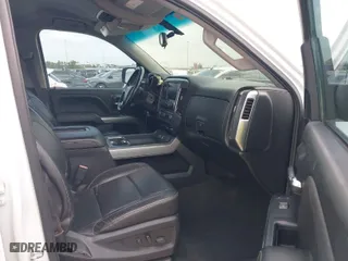 2018 Chevrolet Silverado 1500 LT with VIN 3GCPCREC3JG374127, listed as a IAAI auction lot 41635323 with 85,435 mi miles. Bid and sale history available at carsss.com. Image 5.