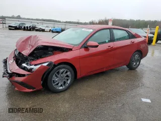 2024 Hyundai Elantra SEL z VIN KMHLM4DG4RU829624, wystawiony jako Copart lot #44968895 z przebiegiem 10 931 mil mil oraz Szkoda całkowita • Salvage title. Historia ofert i sprzedaży dostępna na DreamBid. Obrazek 1.