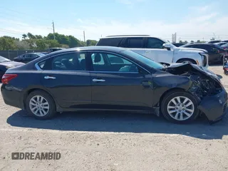2018 Nissan Altima SV with VIN 1N4AL3AP6JC153366, listed as a IAAI auction lot 41847415 with 79,710 mi miles and . Bid and sale history available at carsss.com. Image 13.