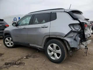 2019 Jeep Compass Altitude with VIN 3C4NJCBB6KT636236, listed as a Copart auction lot 44066075 with 71,612 mi miles and Clean Title. Bid and sale history available at carsss.com. Image 2.