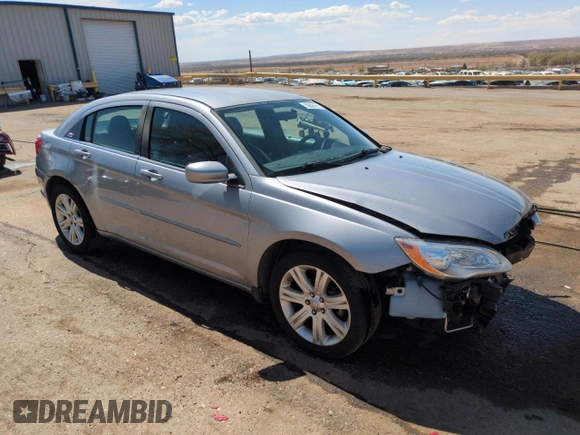2013 Chrysler 200 Touring with VIN 1C3CCBBB8DN732212, listed as a Copart auction lot 50824375 with 58,978 mi miles and Salvage Title. Bid and sale history available at carsss.com. Image 4.