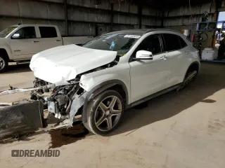 2015 Mercedes-Benz GLA 250 z VIN WDCTG4EB0FJ162587, wystawiony jako Copart lot #51152635 z przebiegiem 135 659 mil mil oraz Szkody całkowita. Historia ofert i sprzedaży dostępna na DreamBid. Obrazek 1.