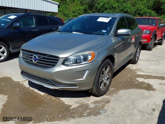2015 Volvo XC60 T6 Drive-E Platinum with VIN YV449MDM8F2664536, listed as a IAAI auction lot 42037988 with 126,550 mi miles. Bid and sale history available at carsss.com. Image 2.