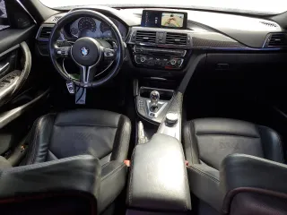 2018 BMW M3 z VIN WBS8M9C57J5J79640, wystawiony jako Copart lot #51247225 z przebiegiem 82 582 mil mil oraz Szkoda całkowita • Salvage title. Historia ofert i sprzedaży dostępna na DreamBid. Obrazek 8.