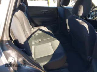 2019 Nissan Rogue SV with VIN KNMAT2MV7KP500390, listed as a IAAI auction lot 41897372 with 152,530 mi miles. Bid and sale history available at carsss.com. Image 8.