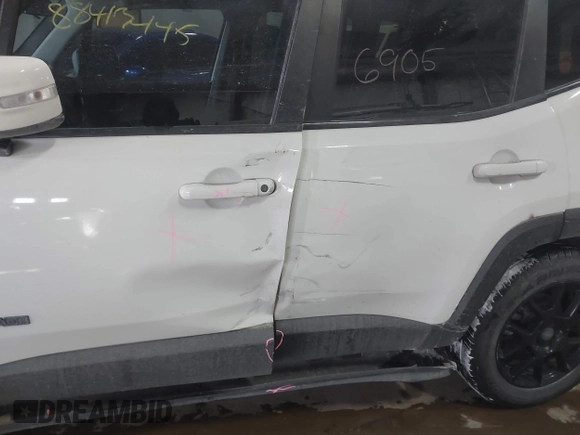 2020 Jeep Renegade Altitude with VIN ZACNJABBXLPL10367, listed as a IAAI auction lot 41599445 with 136,965 mi miles and . Bid and sale history available at DreamBid. Image 6.