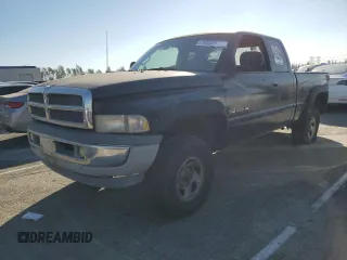 1998 Dodge 1500 with VIN 1B7HC13Y9WJ152685, listed as a Copart auction lot 87938365 with 143,925 mi miles and Clean Title. Bid and sale history available at DreamBid. Image 1.