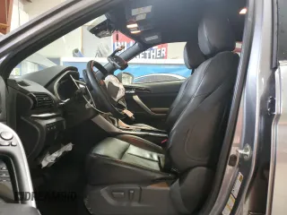 2022 Mitsubishi Eclipse Cross SE z VIN JA4ATWAA5NZ000384, wystawiony jako Copart lot #53619155 z przebiegiem 21 931 mil mil oraz Szkoda całkowita • Salvage title. Historia ofert i sprzedaży dostępna na DreamBid. Obrazek 7.