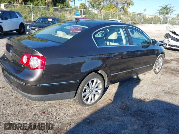 2010 Volkswagen Passat Komfort with VIN WVWJK7AN9AE138884, listed as a IAAI auction lot 38454029 with 97,595 mi miles and . Bid and sale history available at DreamBid. Image 4.