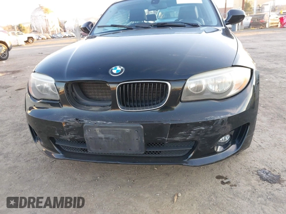 2013 BMW 1 Series 128i с VIN WBAUP9C53DVS95917, выставлен на аукционе IAAI как лот 41398338 с пробегом 52 160 миль миль и . История ставок и продаж доступна на DreamBid. Изображение 6.
