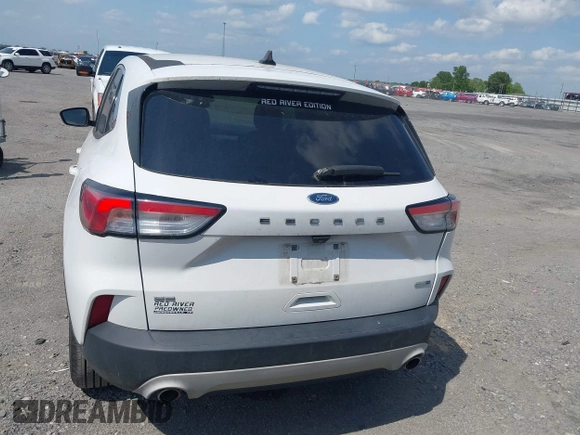 2020 Ford Escape SE with VIN 1FMCU9G60LUA23335, listed as a IAAI auction lot 42133925 with 46,434 mi miles. Bid and sale history available at carsss.com. Image 16.