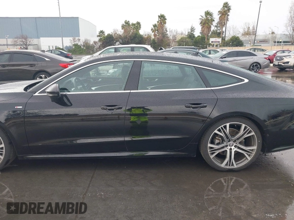 2019 Audi A7 Prestige with VIN WAUV2AF24KN021015, listed as a IAAI auction lot 41479702 with 37,840 mi miles. Bid and sale history available at carsss.com. Image 15.