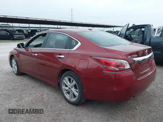 2015 Nissan Altima SV with VIN 1N4AL3AP9FC460750, listed as a IAAI auction lot 41935815 with 92,530 mi miles and . Bid and sale history available at carsss.com. Image 3.