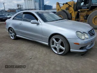 2004 Mercedes-Benz CLK 55 AMG with VIN WDBTJ76H84F071707, listed as a Copart auction lot 68618494 with 120,068 mi miles and Clean Title. Bid and sale history available at DreamBid. Image 4.