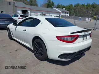 2013 Maserati GranTurismo Sport с VIN ZAM45VLA9D0069498, выставлен на аукционе IAAI как лот 42097129 с пробегом 61 793 миль миль и . История ставок и продаж доступна на DreamBid. Изображение 3.