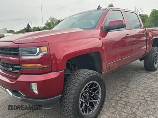 2018 Chevrolet Silverado 1500 LT with VIN 3GCUKREC0JG399301, listed as a Copart auction lot 53949965 with 164,299 mi miles and Clean Title. Bid and sale history available at carsss.com. Image 2.
