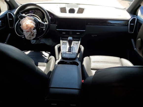 2022 Porsche Cayenne E-Hybrid Hybrid with VIN WP1AE2AY2NDA26913, listed as a Copart auction lot 58056945 with Not provided miles and Salvage title. Bid and sale history available at DreamBid. Image 8.