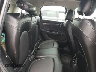 2018 MINI Countryman Cooper S z VIN WMZYT3C30J3E00127, wystawiony jako Copart lot #80122944 z przebiegiem 87 121 mil mil oraz Szkody całkowita. Historia ofert i sprzedaży dostępna na DreamBid. Obrazek 10.