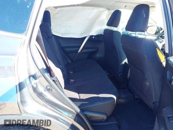 2018 Toyota RAV4 XLE z VIN JTMWFREV1JJ197662, wystawiony jako IAAI lot #42167382 z przebiegiem 64 826 mil mil oraz . Historia ofert i sprzedaży dostępna na DreamBid. Obrazek 8.