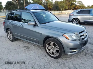 2014 Mercedes-Benz GLK 350 with VIN WDCGG8JB5EG290737, listed as a Copart auction lot 76196854 with 132,359 mi miles and Non Repairable. Bid and sale history available at DreamBid. Image 4.