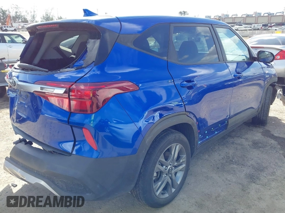2021 Kia Seltos LX z VIN KNDEPCAA9M7076887, wystawiony jako IAAI lot #41708045 z przebiegiem 39 497 mil mil oraz . Historia ofert i sprzedaży dostępna na DreamBid. Obrazek 4.
