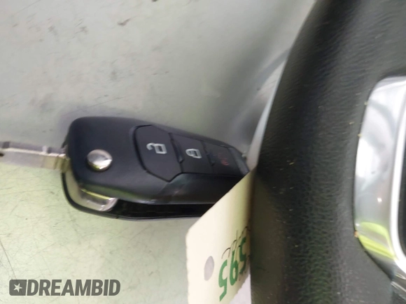 2020 Ford Escape S z VIN 1FMCU0F64LUC03656, wystawiony jako IAAI lot #42415638 z przebiegiem 96 759 mil mil oraz . Historia ofert i sprzedaży dostępna na DreamBid. Obrazek 11.