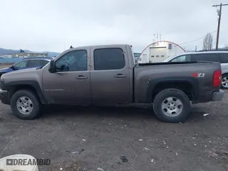 2008 Chevrolet Silverado 1500 LTZ with VIN 2GCEK13M181190265, listed as a IAAI auction lot 40928406 with 206,270 mi miles. Bid and sale history available at carsss.com. Image 14.