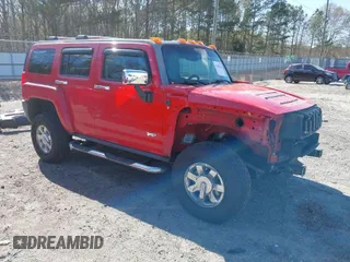 2006 Hummer H3 with VIN 5GTDN136968305363, listed as a IAAI auction lot 41890258 with 150,000 mi miles. Bid and sale history available at carsss.com. Image 1.