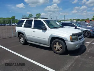 2007 Chevrolet TrailBlazer LS with VIN 1GNDS13S672109003, listed as a IAAI auction lot 42025834 with 270,929 mi miles and . Bid and sale history available at DreamBid. Image 1.