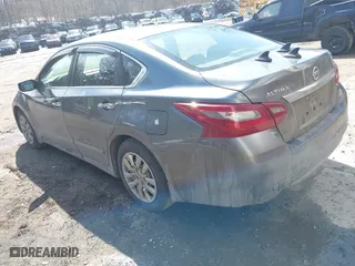 2018 Nissan Altima 2.5 SL with VIN 1N4AL3AP5JC223357, listed as a IAAI auction lot 41754212 with 106,209 mi miles. Bid and sale history available at carsss.com. Image 3.